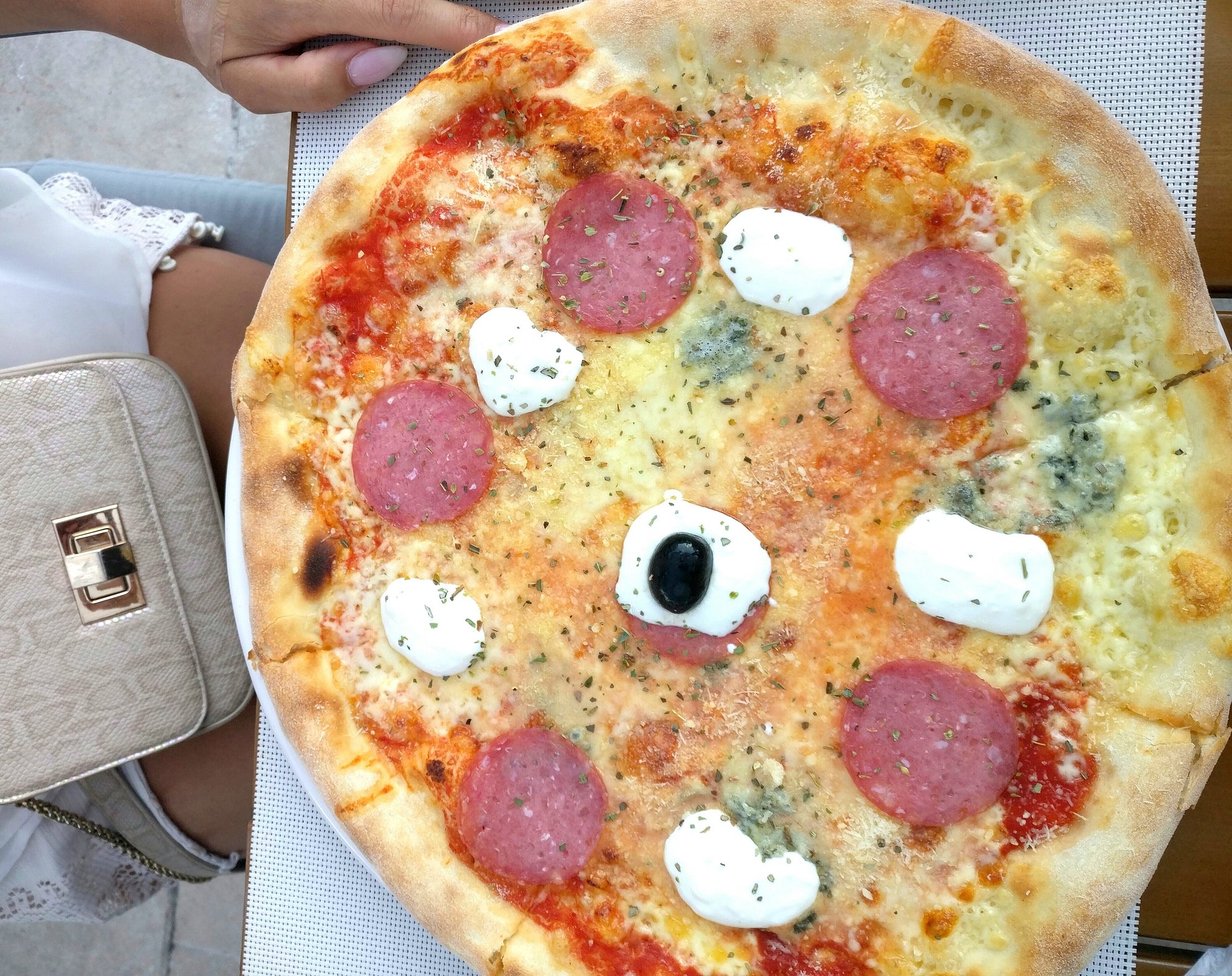 Pizza u Konobi Dionis