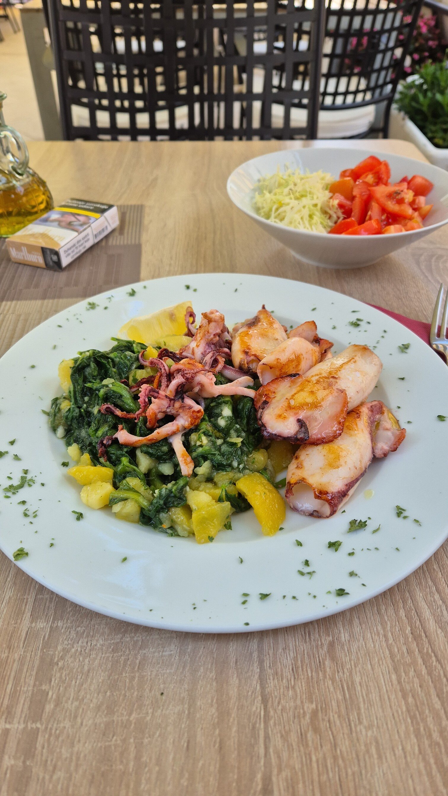 Salata s morskim plodovima